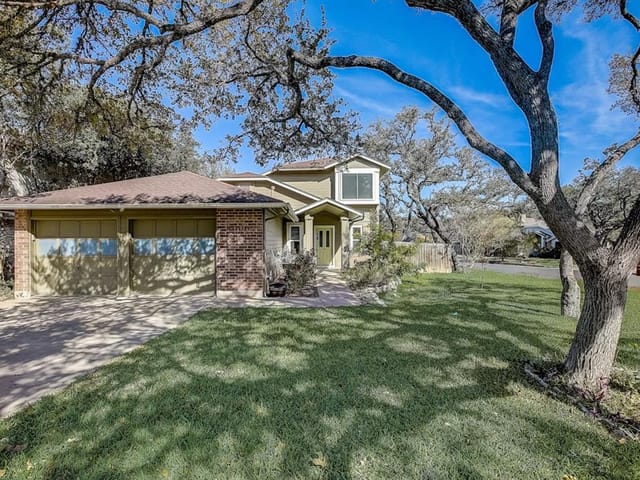 4000 Cortina Dr