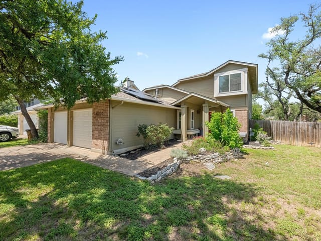 4000 Cortina Dr