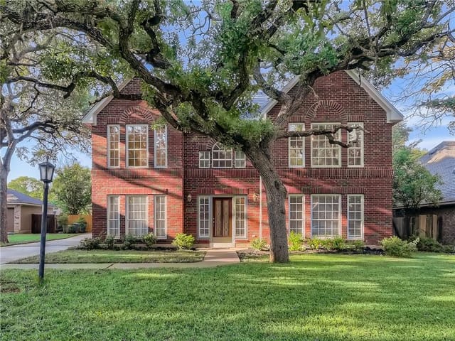 4000 Shavano Dr