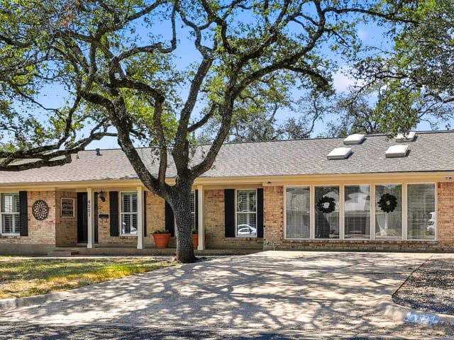 4001 Greystone Dr