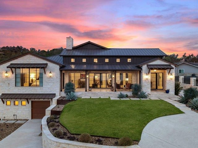 View 4001 Tejon CIR 4001 Tejon CIR - property photo 1 - Luxury home in Austin, TX