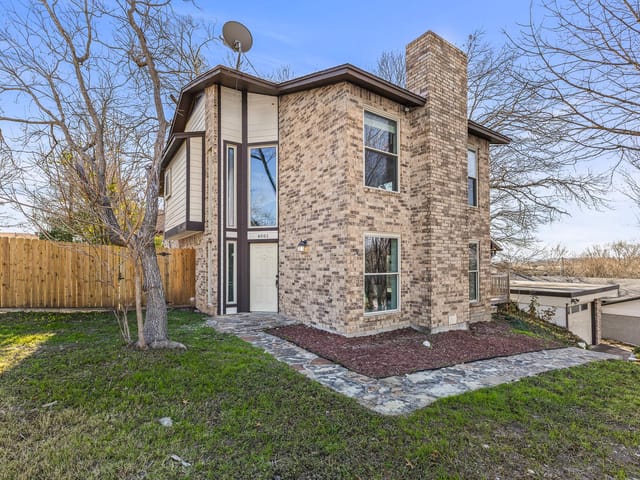 4001 Trailwood Dr