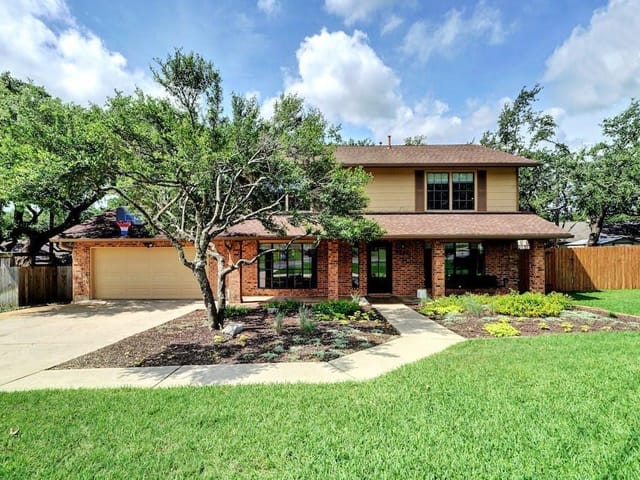 4003 Balcones Woods Dr