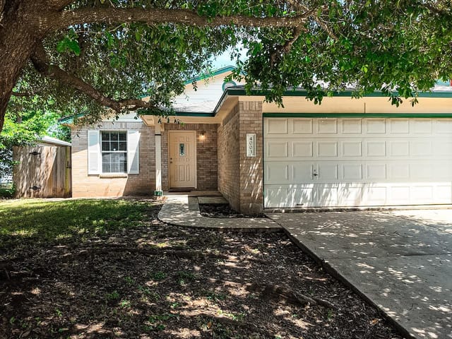4003 Reeders DR