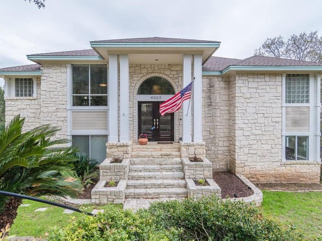 4003 Walnut Clay Dr