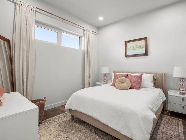 4004 Banister LN Unit #202