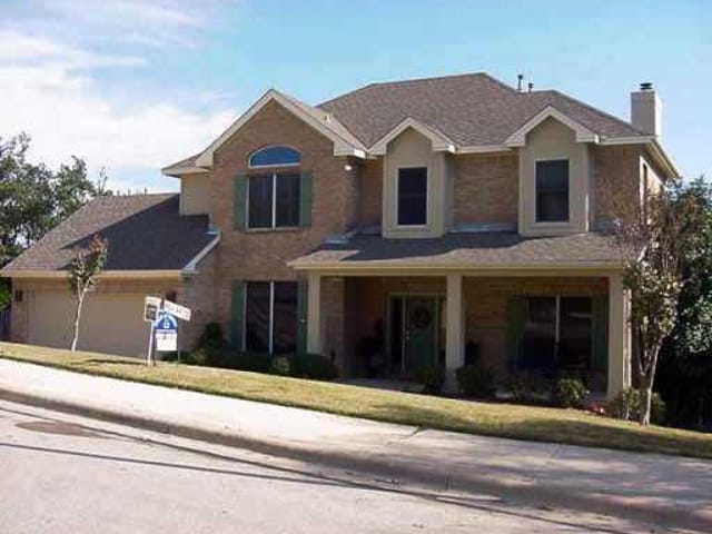 4004 GLENGARRY Dr