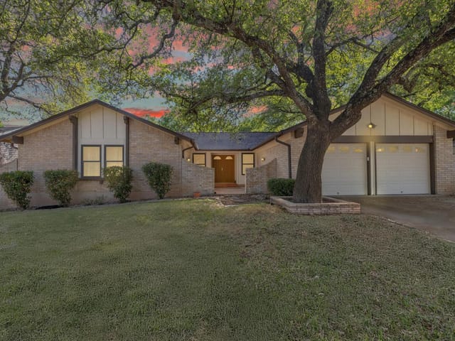4005 Galacia Dr