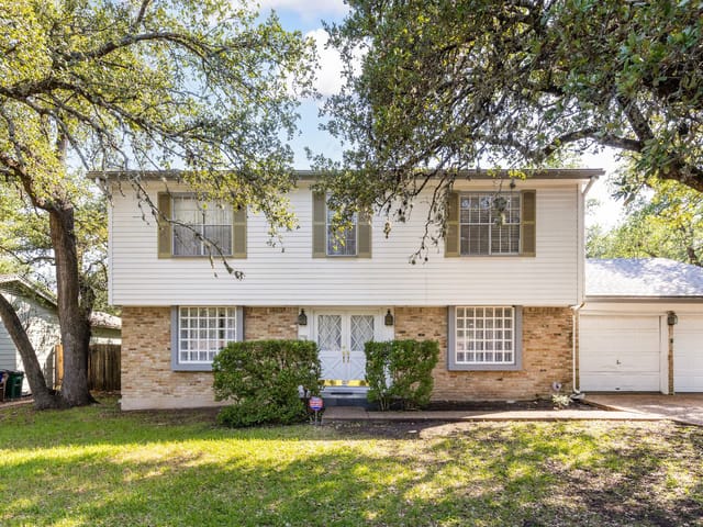 4007 Edgerock DR