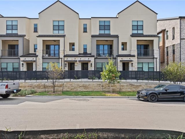4007 Manifest Ln
