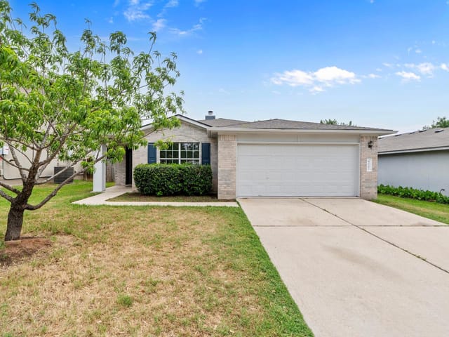 4007 Reeders Dr