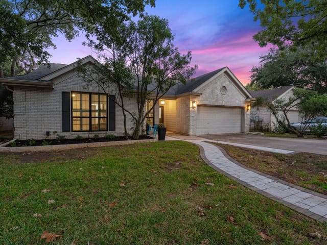 4009 Great Plains Dr