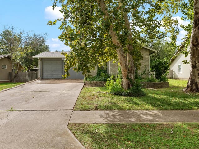 4009 Hillside DR