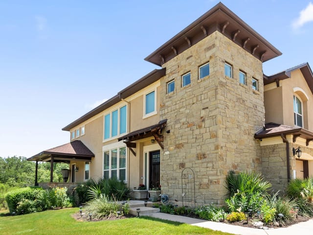 View 401 Bellagio DR in Pinnacle at North Lakeway 401 Bellagio DR - property photo 1 - Luxury home in Pinnacle at North Lakeway, Lakeway, TX