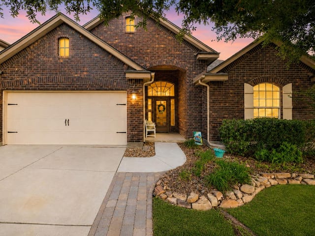 401 Canterbury HL