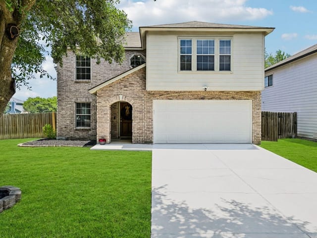 401 Emerald Fields LN