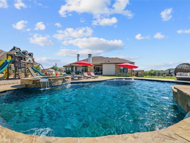 401 Highland Bluff DR