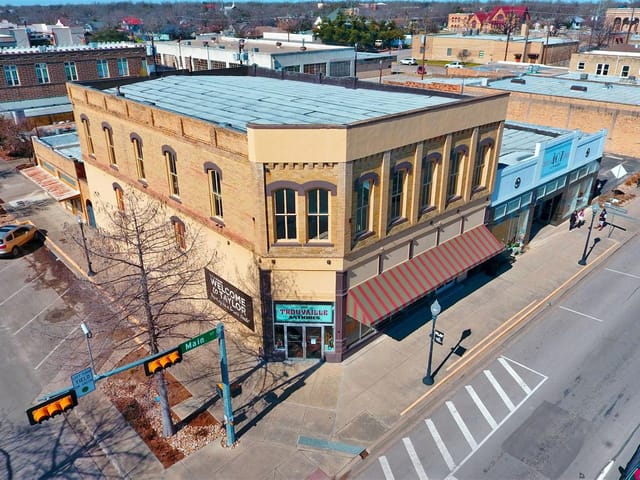 401 N Main St