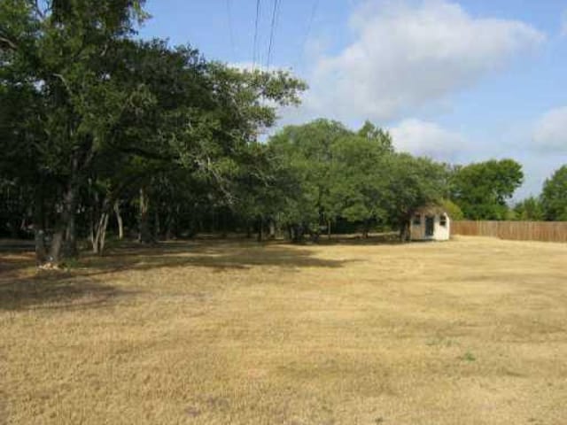 401 N MUSTANG Ave
