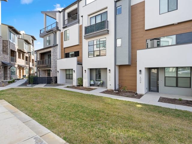 4010 Manifest Ln