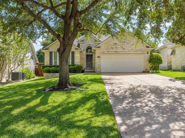 4011 Sable Oaks DR