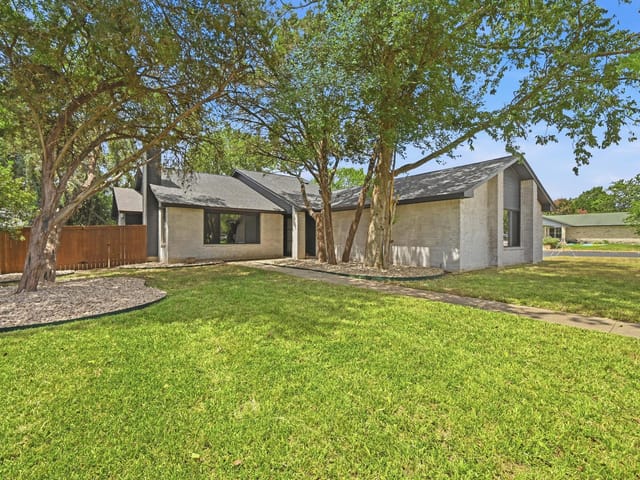 4013 Reynosa DR