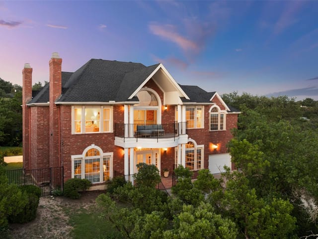 4014 Walnut Clay Dr