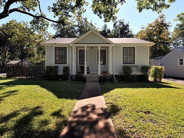 4015 Sinclair Ave