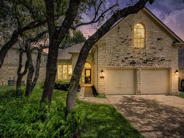 4016 Sable Oaks DR