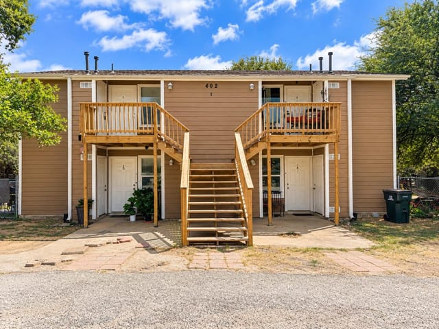 402 Algerita DR