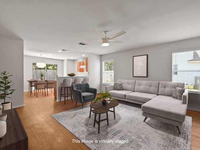 402 Colonial Park Blvd