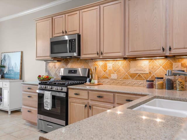 402 Deer Meadow CIR