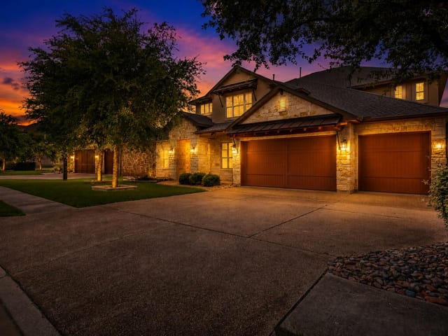 402 Raging River RD