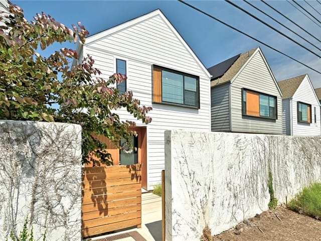 4020 Airport Blvd Unit #16