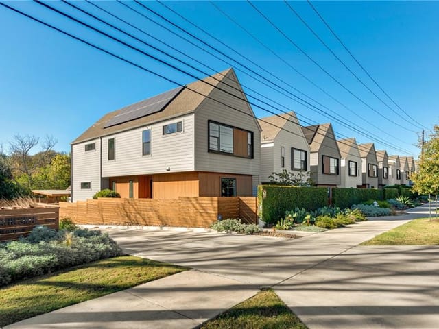 4020 Airport Blvd Unit #17