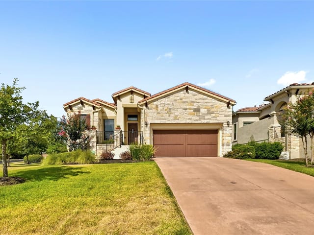 403 Indianwood Dr