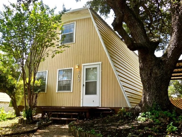 403 Lightsey Rd