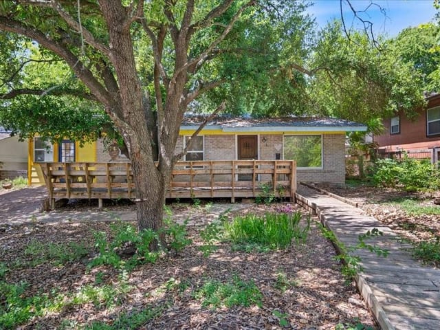 403 Post Road DR