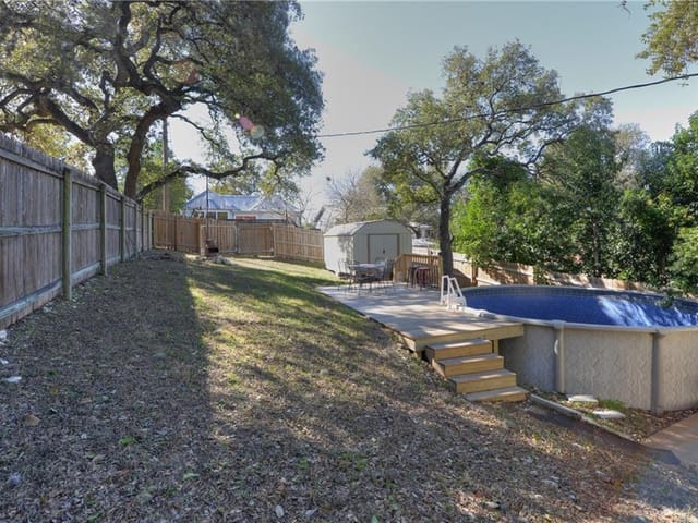 403 W Mary St