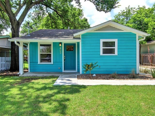 403 W Odell St