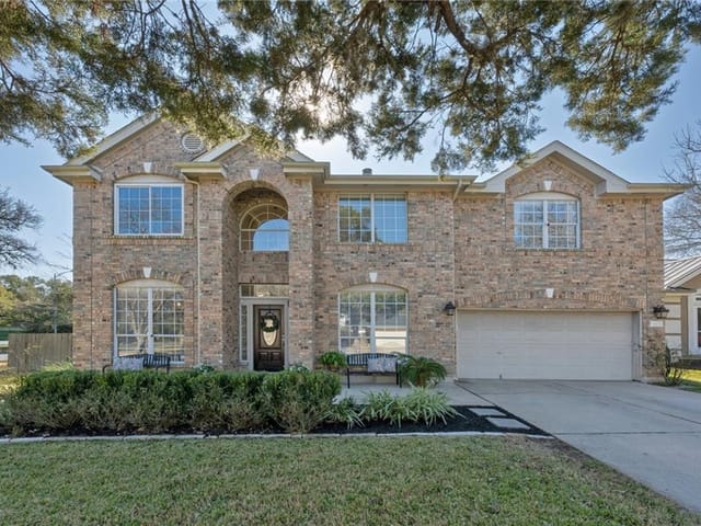 4032 Travis Country Cir