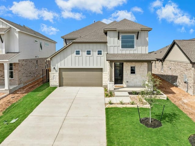 404 Amista DR