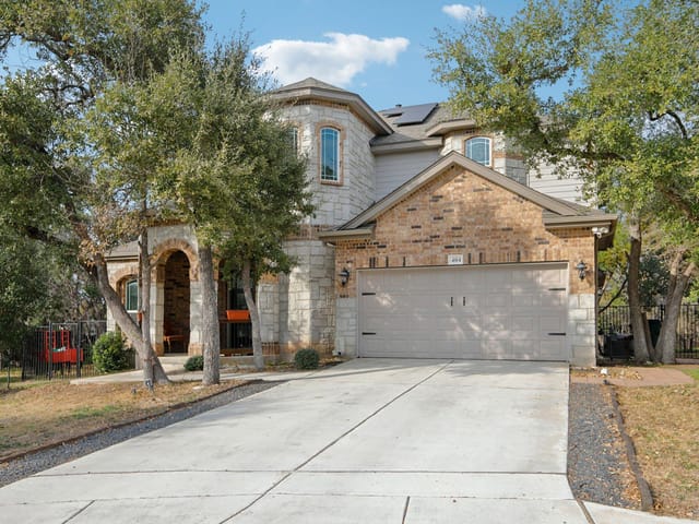 404 Ancient Oak Way