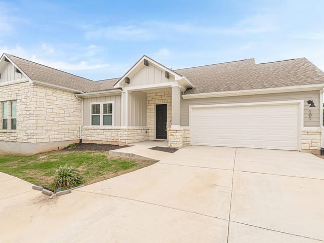 404 Eagle Dr Unit #101