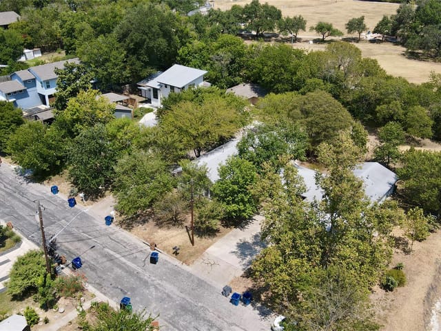 404 Swanee DR
