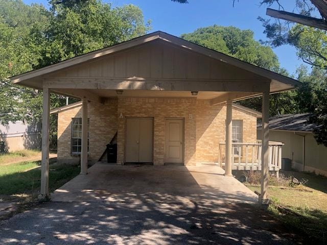 404 W Dittmar Rd