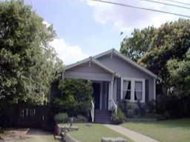 405 E ANNIE ST