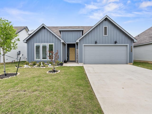 405 Perry Pl