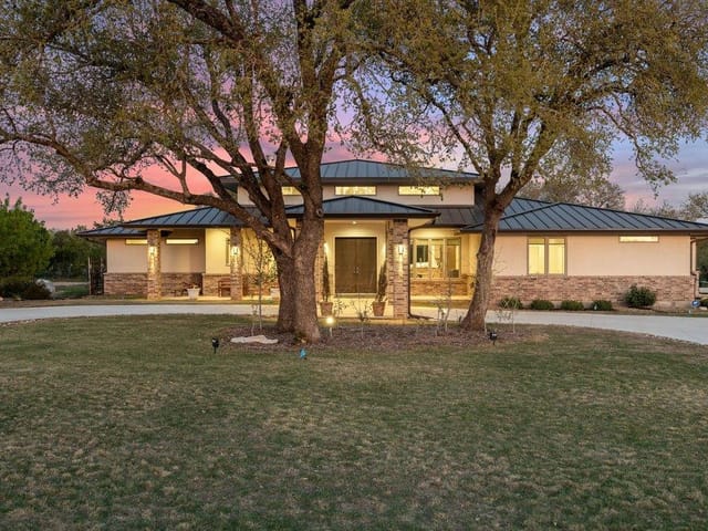 405 Spicewood Trails Dr