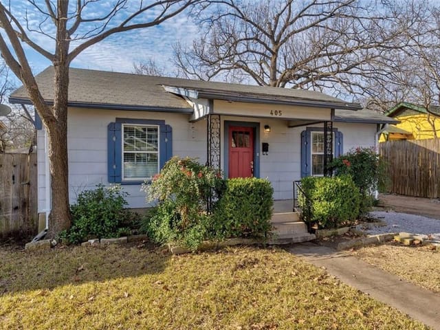 405 W North Loop Blvd Unit #1